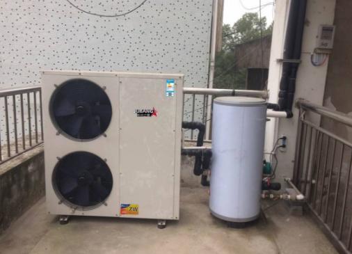 回家裝上空氣能熱水器，月月省一半電費！