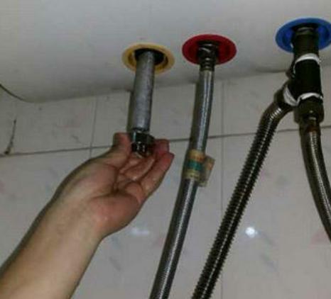 熱水器用久加熱慢，老保姆教我這樣清洗完，燒水速度快一倍