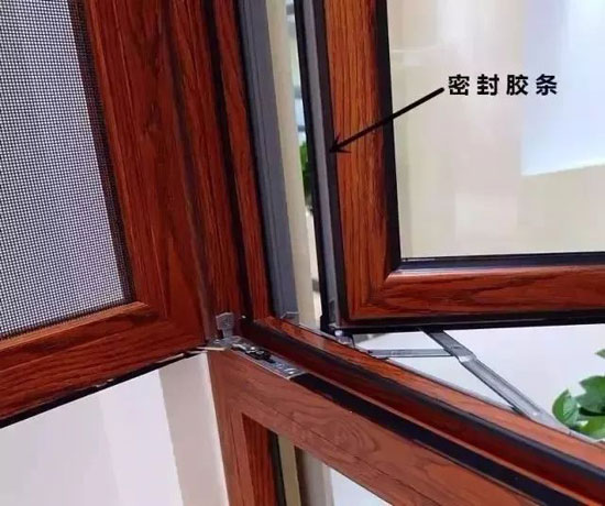 關注老年人健康，共筑希望——紅橡樹高端凈音門窗