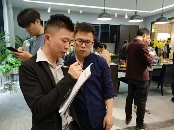 品牌大事|晾媽智能晾衣架亮相家具展，黑科技燃動廣州