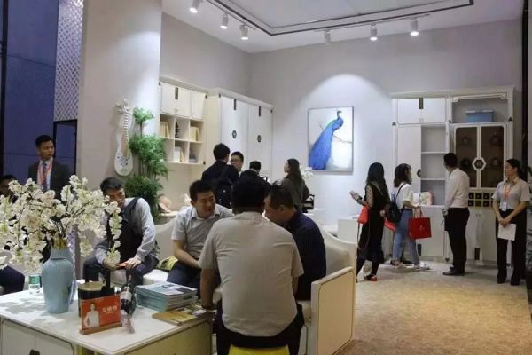 品牌大事|晾媽智能晾衣架亮相家具展，黑科技燃動廣州