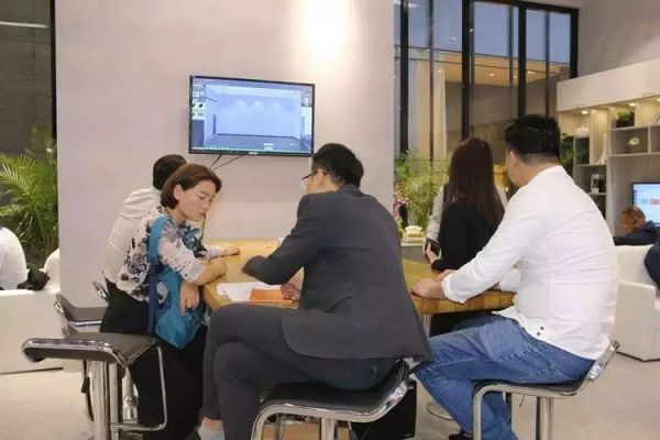 品牌大事|晾媽智能晾衣架亮相家具展，黑科技燃動廣州
