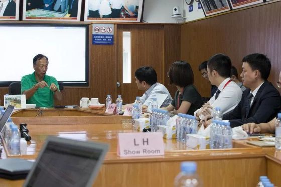 攜手打造中國智能制造示范企業，王力與富士康簽約戰略合作協議