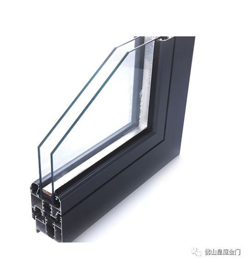 冬天寒氣逼人，不怕，這里有皇庭金門鋁合金門窗