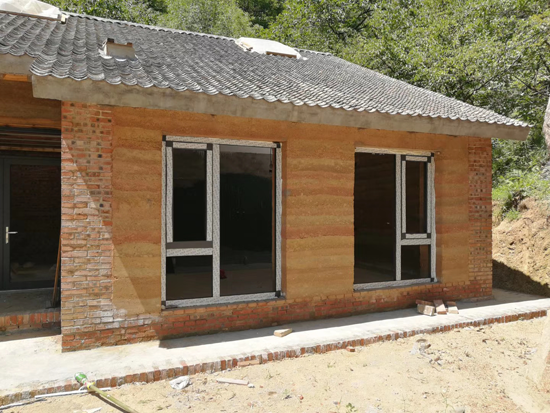 農村自建房封窗戶安裝斷橋鋁門窗，便宜又安全 