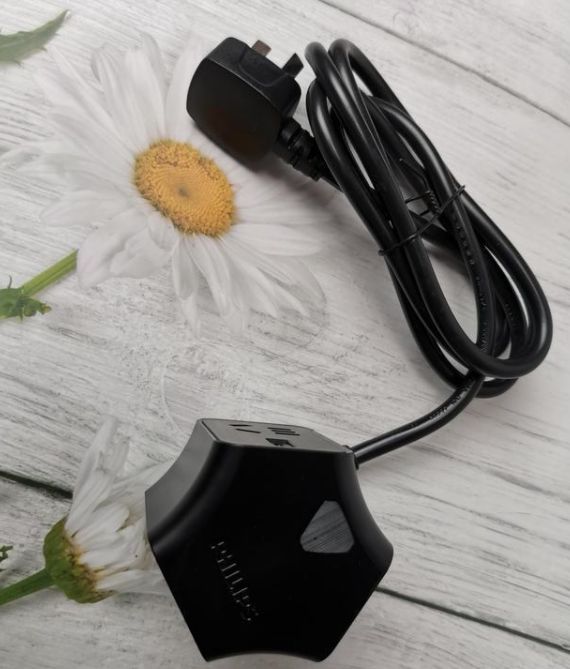 有了飛利浦摩天輪系列插座，充電器什么的都是浮云！