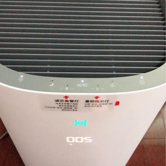 華為空氣凈化器深層凈化，保障家人的健康呼吸環境