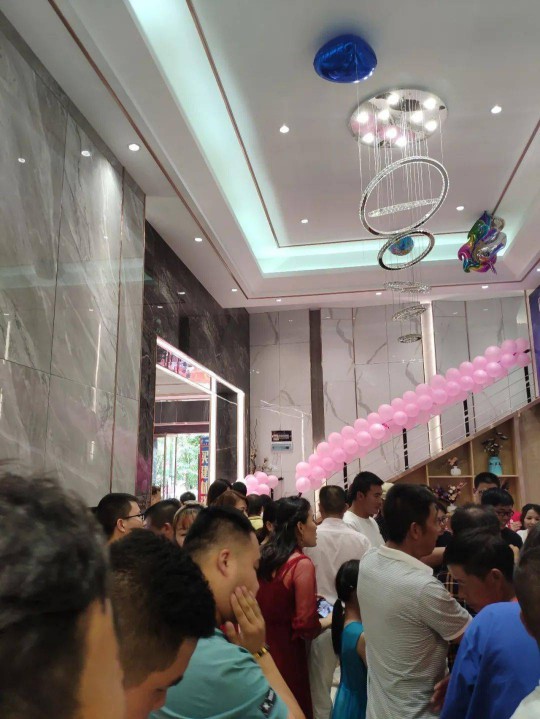 威爾斯陶瓷云南瀘西和彌勒兩大旗艦店盛大開業！