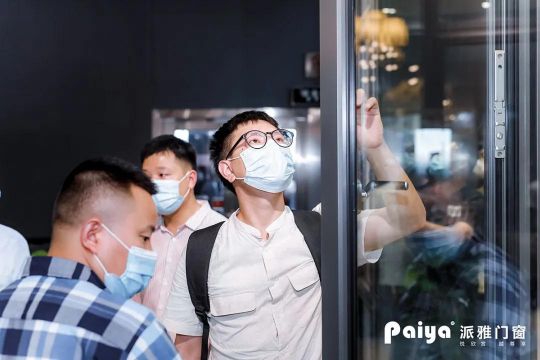 人氣爆棚超震撼!!派雅門窗攜“至臻新品”驚艷建博會！ 
