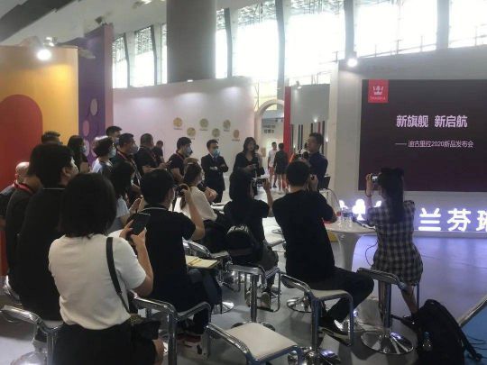 芬琳漆建博會上推出16款新產品，高端漆刷新環保新高度