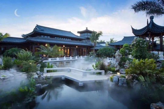 中式圍合院落，三宅仿古門窗，共譜歲月輝煌